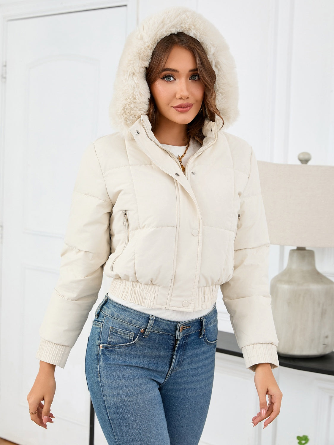 WW | Cozy padded winter jacket with fur hood and pockets