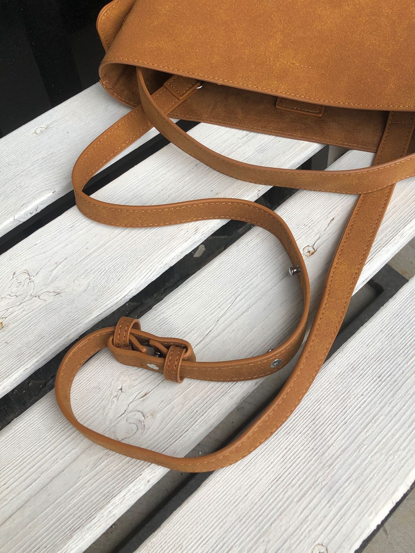 WW | Suede Tote Bag With Belt Closure