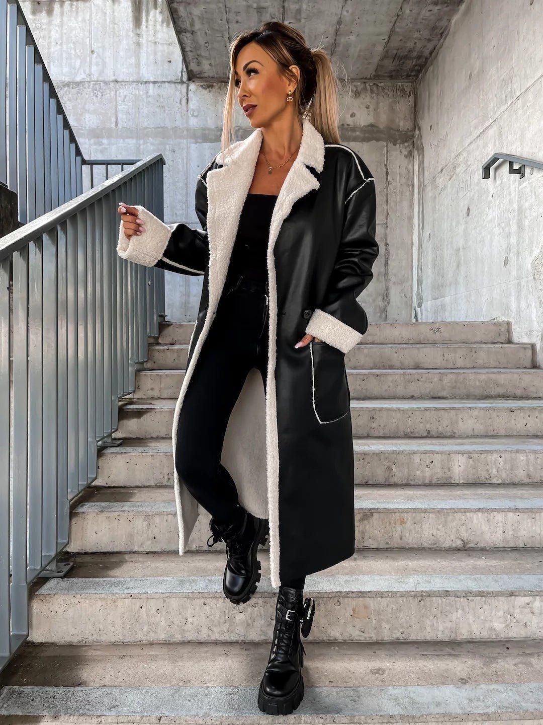 WW | Tone Kunstleder Trenchcoat - Aussagekräftige outerwear - Gürteldesign - Modern Chic