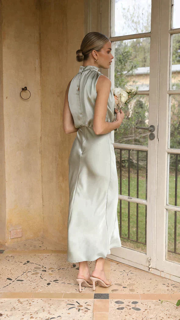 WW | Elegantes Brautjungfernkleid Mit Langem Neckholder Aus Satin