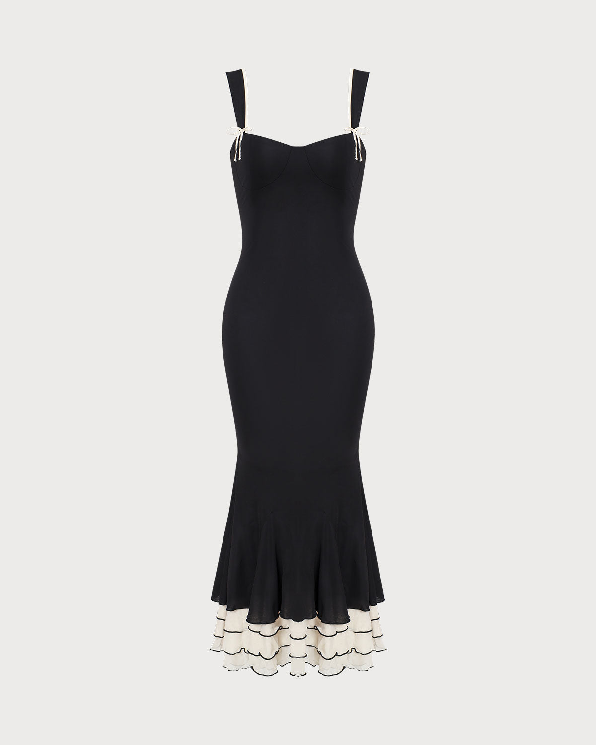 The black bodycon maxi dress with a sweetheart neckline