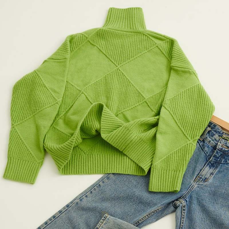 WW | Klassischer Pullover Aus Einfarbigem Strick