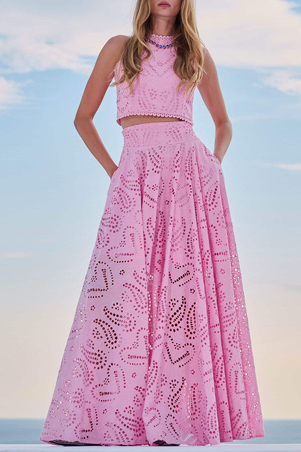 Two-piece embroidered set with long high-waisted skirt with pockets