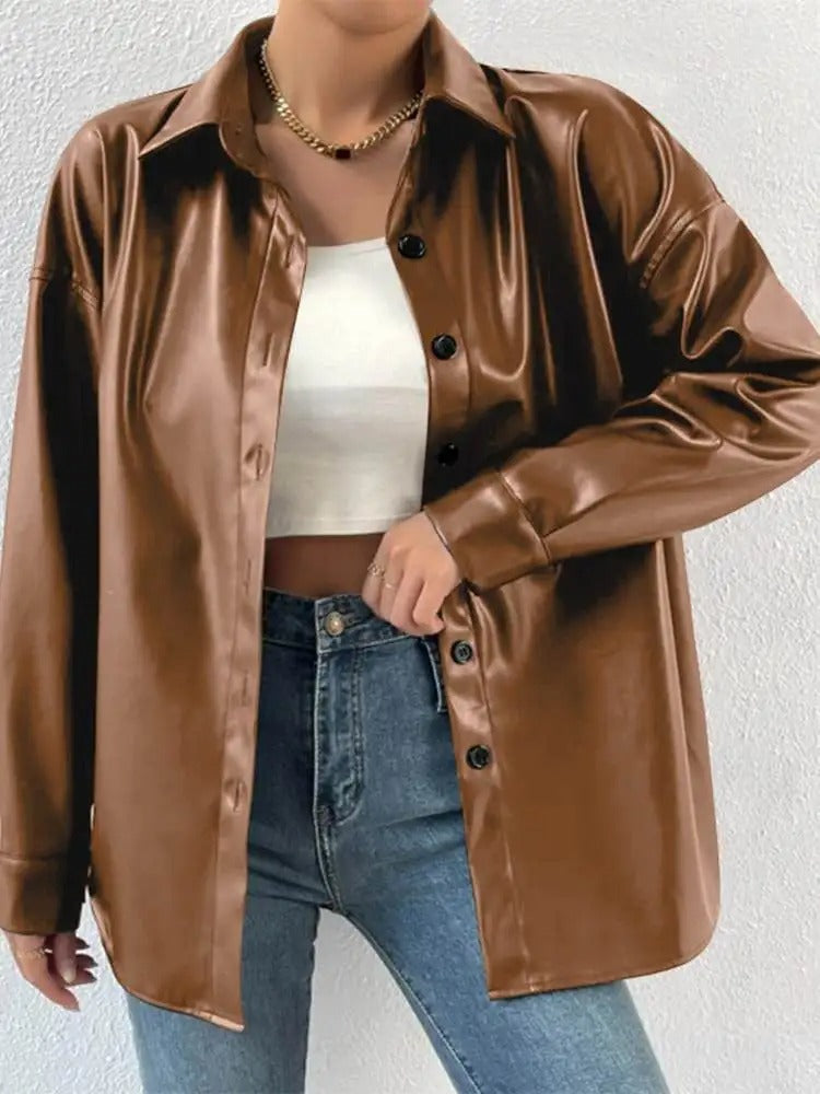 WW | Vintage leather bomber jacket with lapel collar and button closure