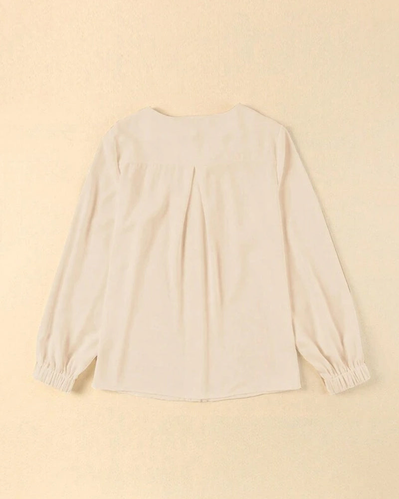 WW | Elegant Blouse with Pleats