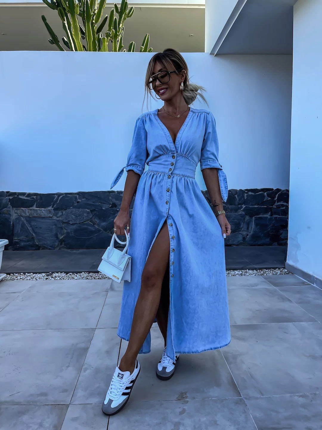 V-neck short sleeve top for women