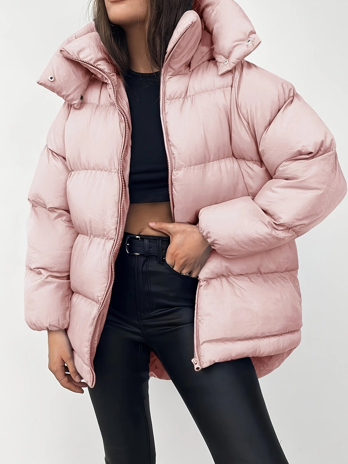 WW | Short Hooded Puffer Jacket with High Collar and Quilted Design