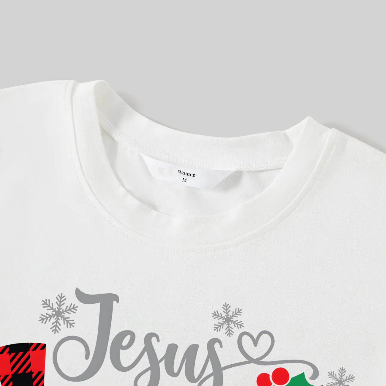 WW | Weihnachten "Jesus ist der Grund für die Saison" Buchstabenprint gemustert weiß Langarm mit weißen&roten&grünen Karohose Familienpassende Schlafanzüge