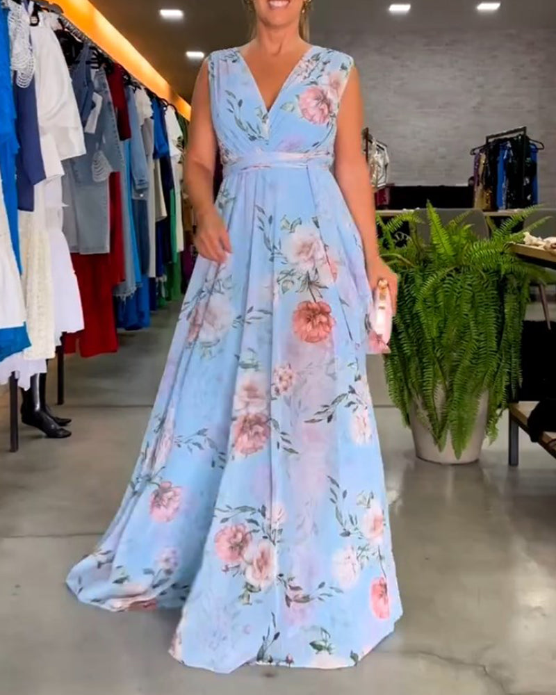 WW | Elegant Sleeveless V-Neck Floral Print Dress