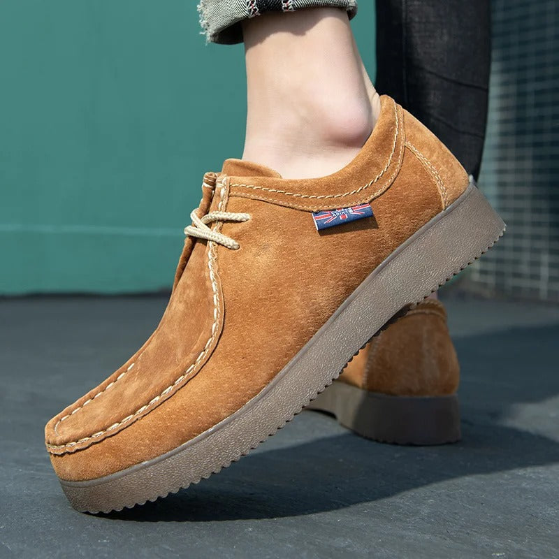 WW | Suede Shoes Sturdy rubber sole Comfortable lacing Casual look