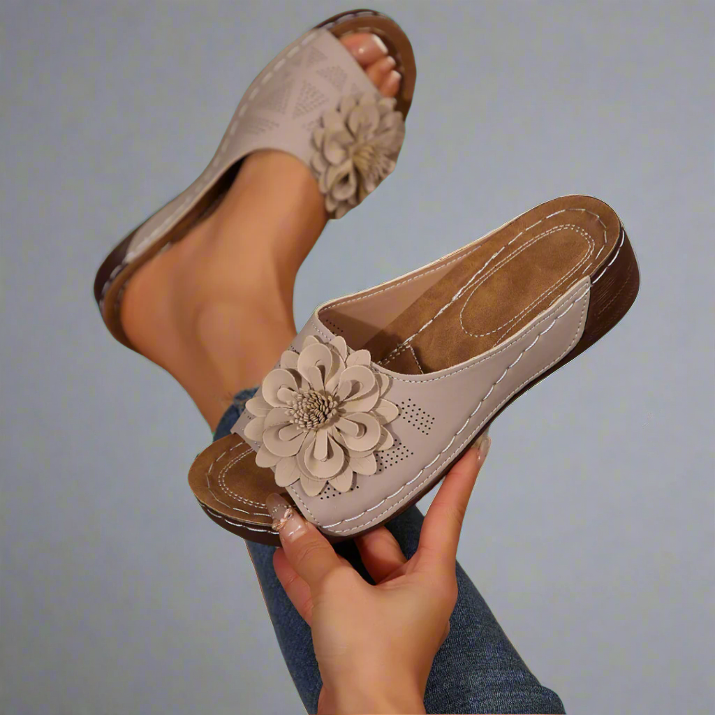 Kira™ | Elegant Wedge Sandals for Summer