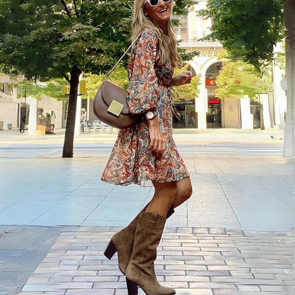 WW | V-Ausschnitt Kleid mit Vintage-Druck