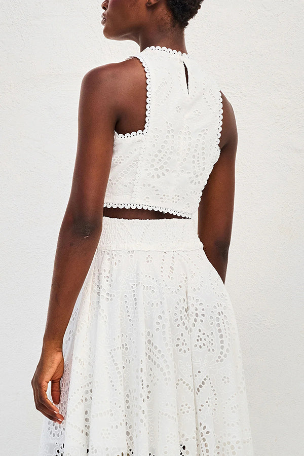 Two-piece embroidered set with long high-waisted skirt with pockets