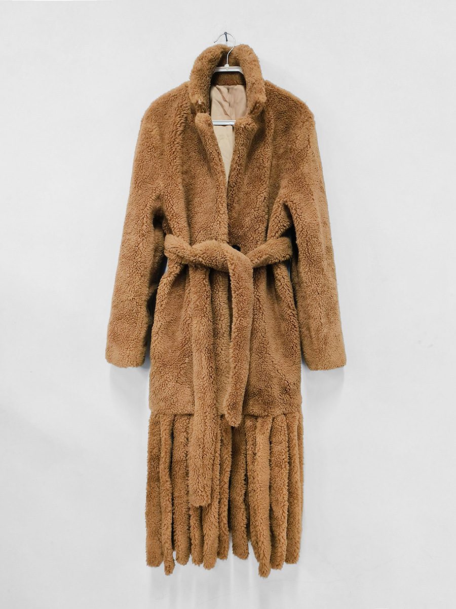 WW | Kunstpelzmantel mit Fransen-Saum - Aussagekräftige Outerwear - Plüsch Kunstpelz - Herbst- & Wintermode