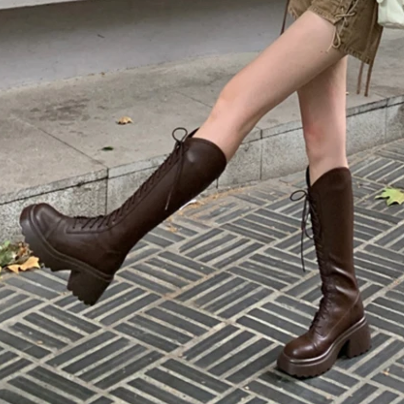 WW | Hohe Stiefel Damenstiefel Mit Schnürung Und Robuster Ferse