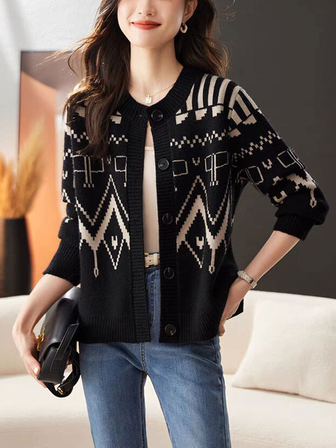 WW | Freizeitstrickjacke mit Rundhalsausschnitt