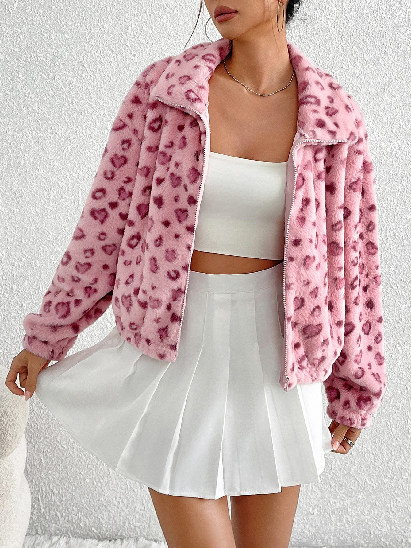 WW | Kunstpelzjacke - Herzdruckdesign - Weiche Polyester-Mischung - Trendige Freizeitoberbekleidung