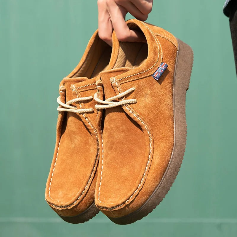 WW | Suede Shoes Sturdy rubber sole Comfortable lacing Casual look