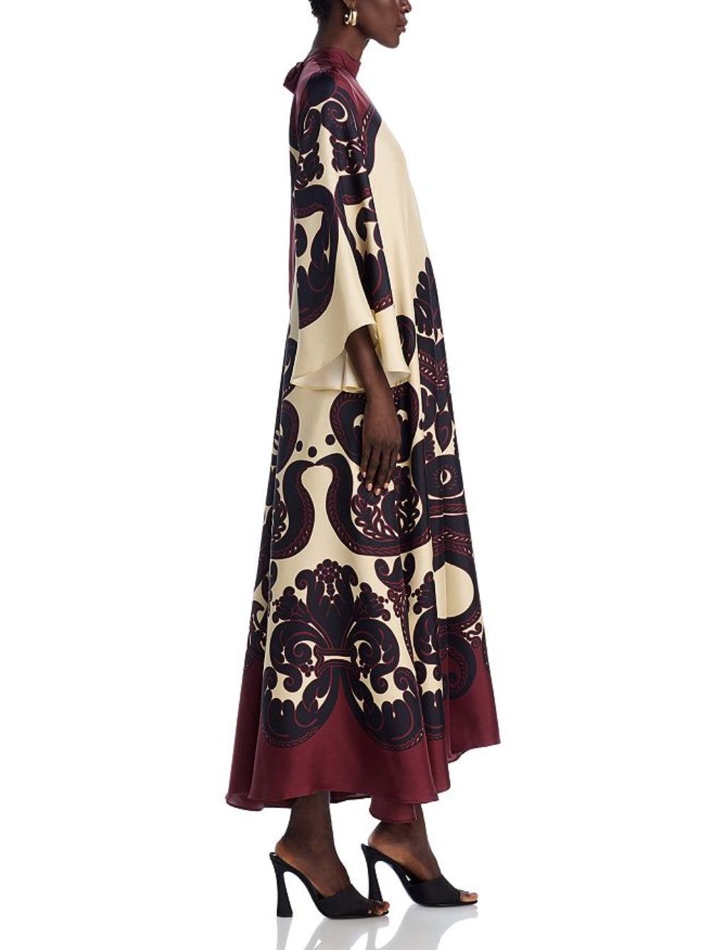 Elegance Ease – Stunning Grenadilla Print Maxi Dress