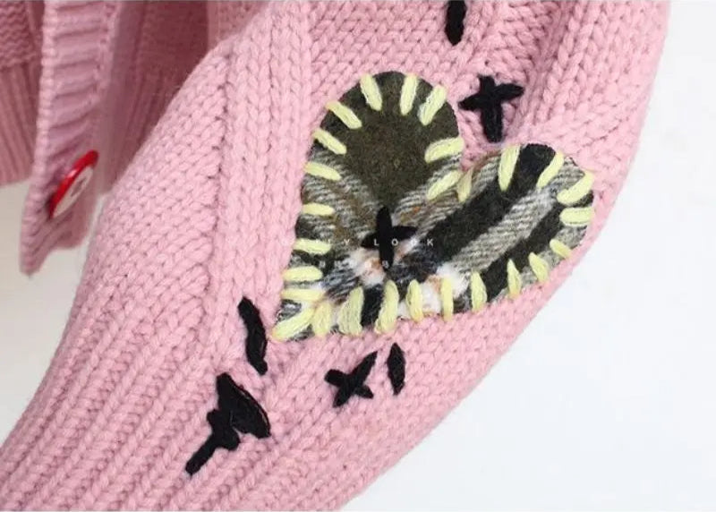 WW | Women's Knitted V-Neck Cardigan with Embroidery