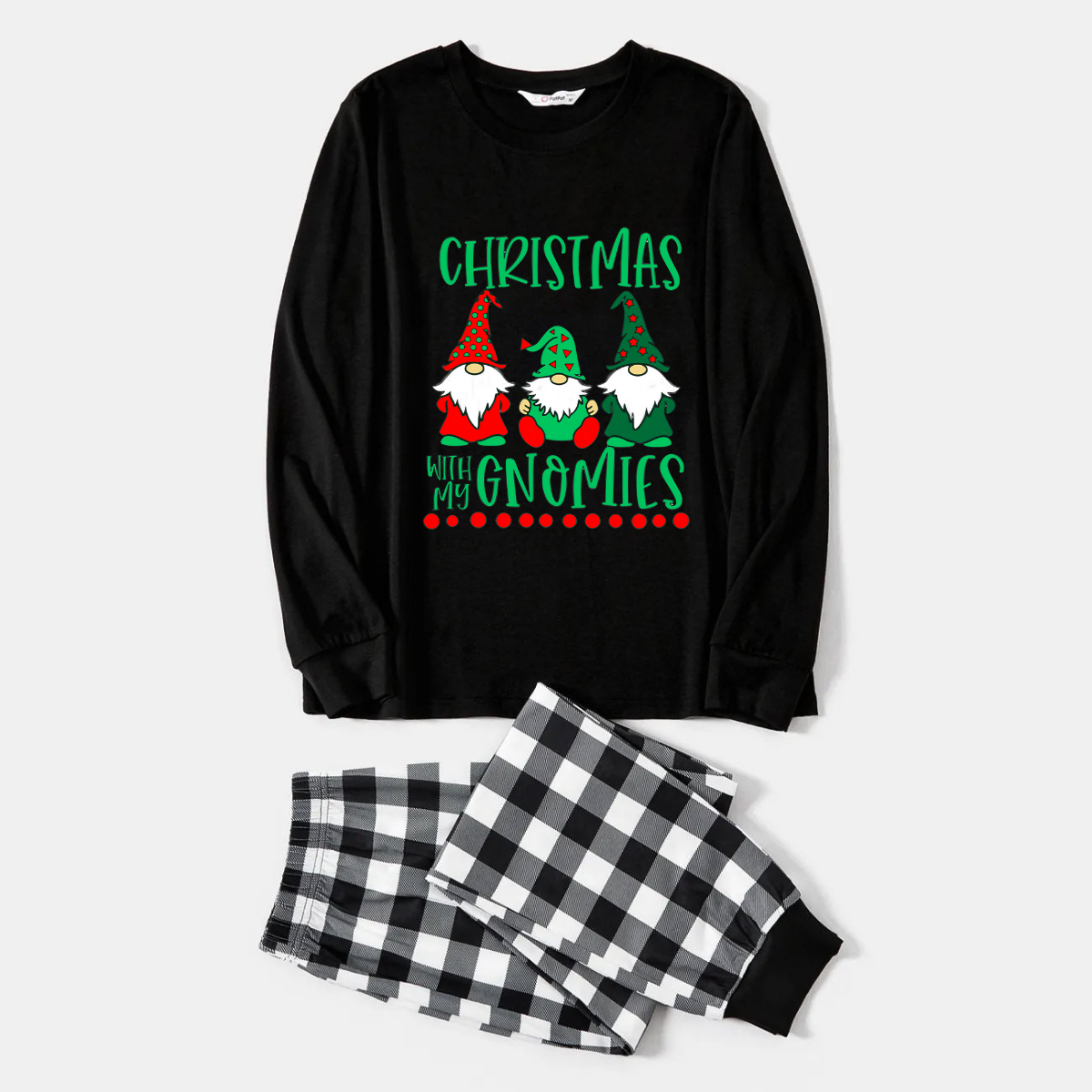 WW | Schwarz-weißer Karo-Weihnachtsschlafanzug mit "Christmas With My Gnomies" Textdruck