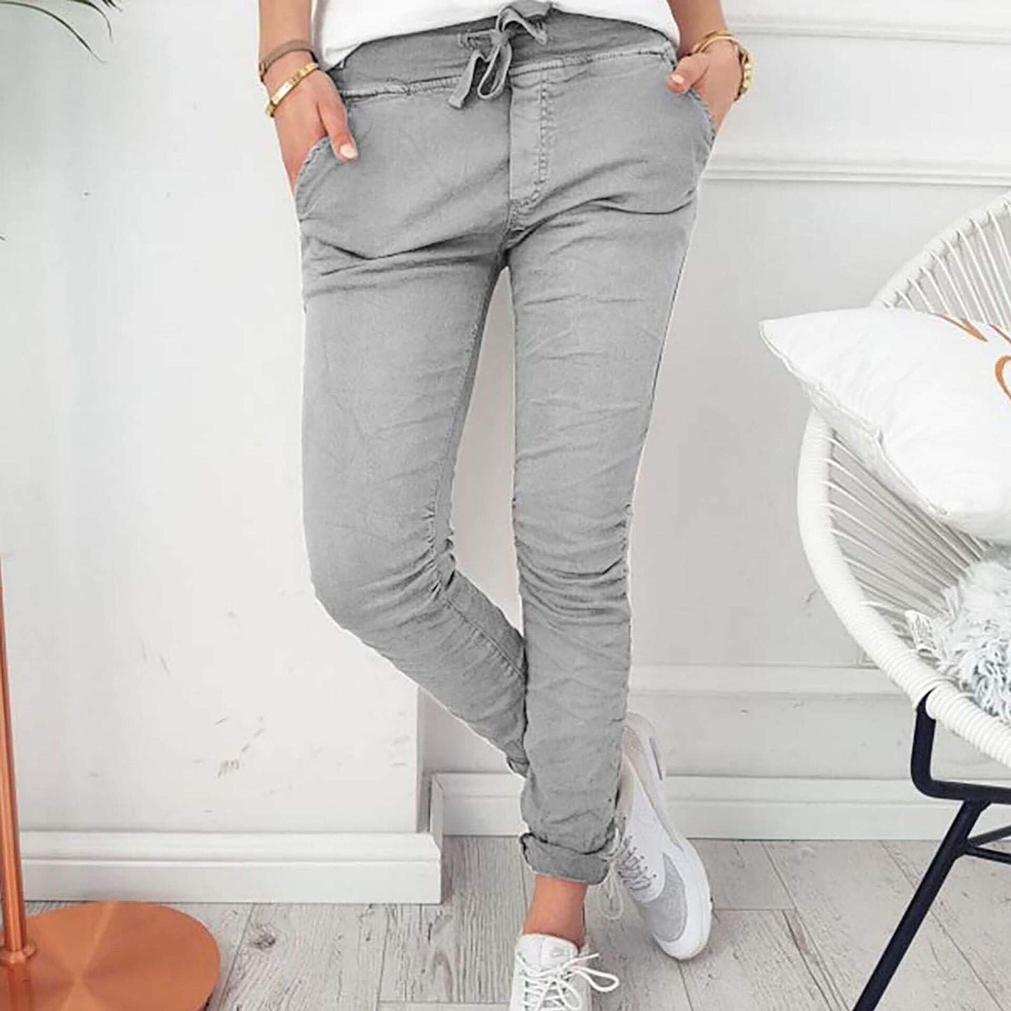 WW | Lightweight women's leisure trousers for home or on the go
