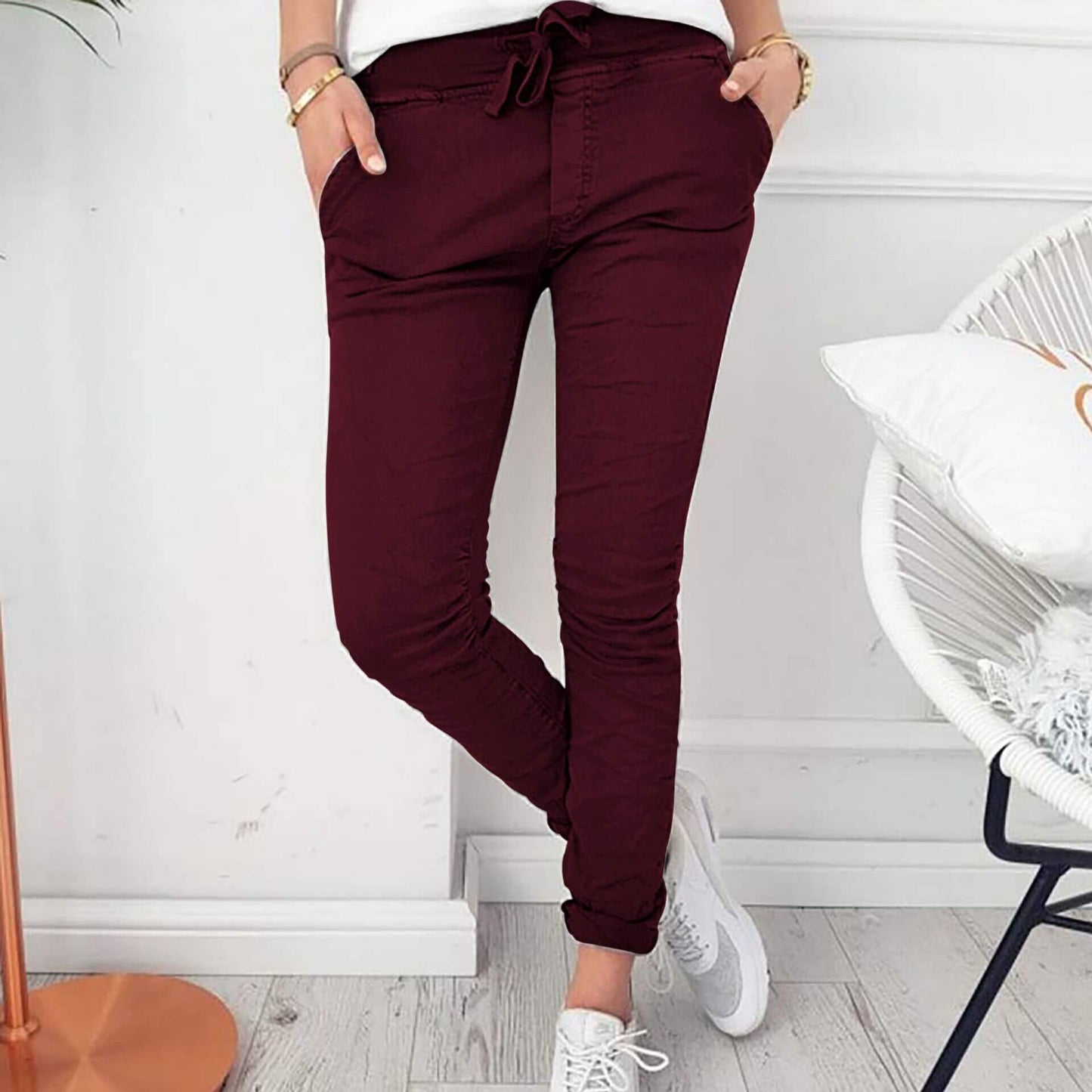 WW | Lightweight women's leisure trousers for home or on the go