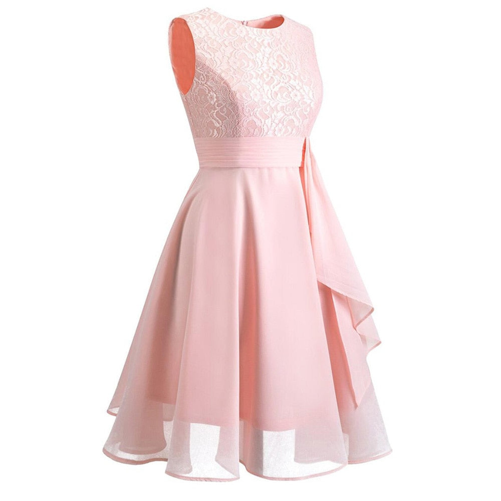 WW | Elegantes Kleid mit Kurzen Ärmeln, Pailletten und Rüschen