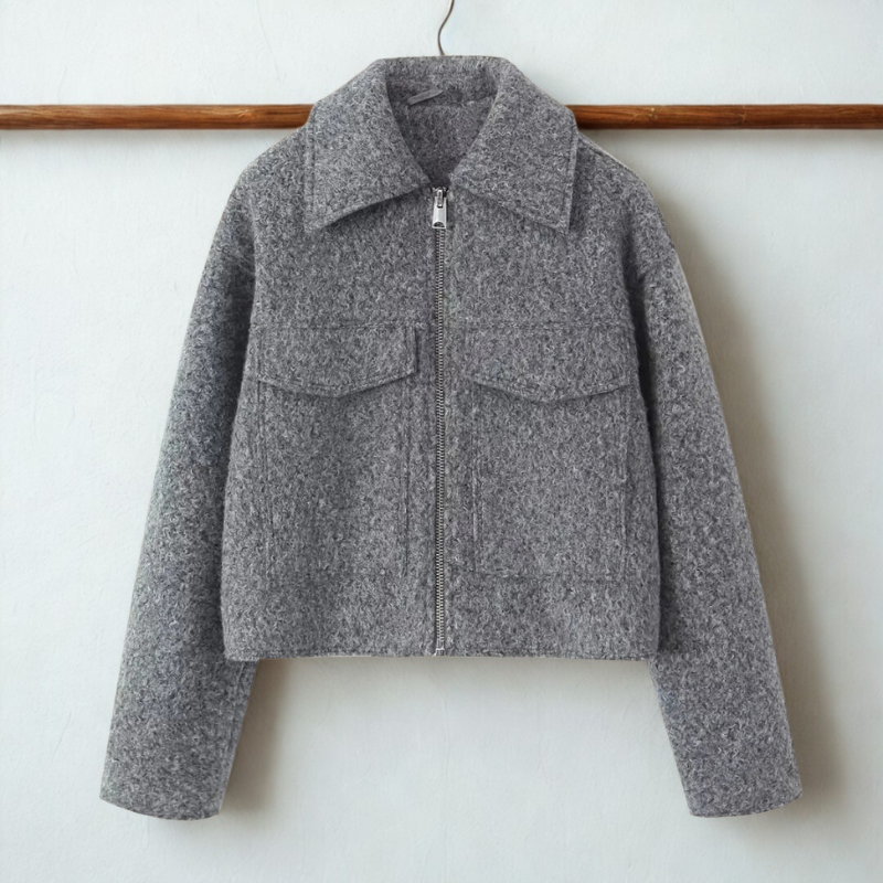 WW | Boxy fit women's short jacket with pointed collar and front zipper