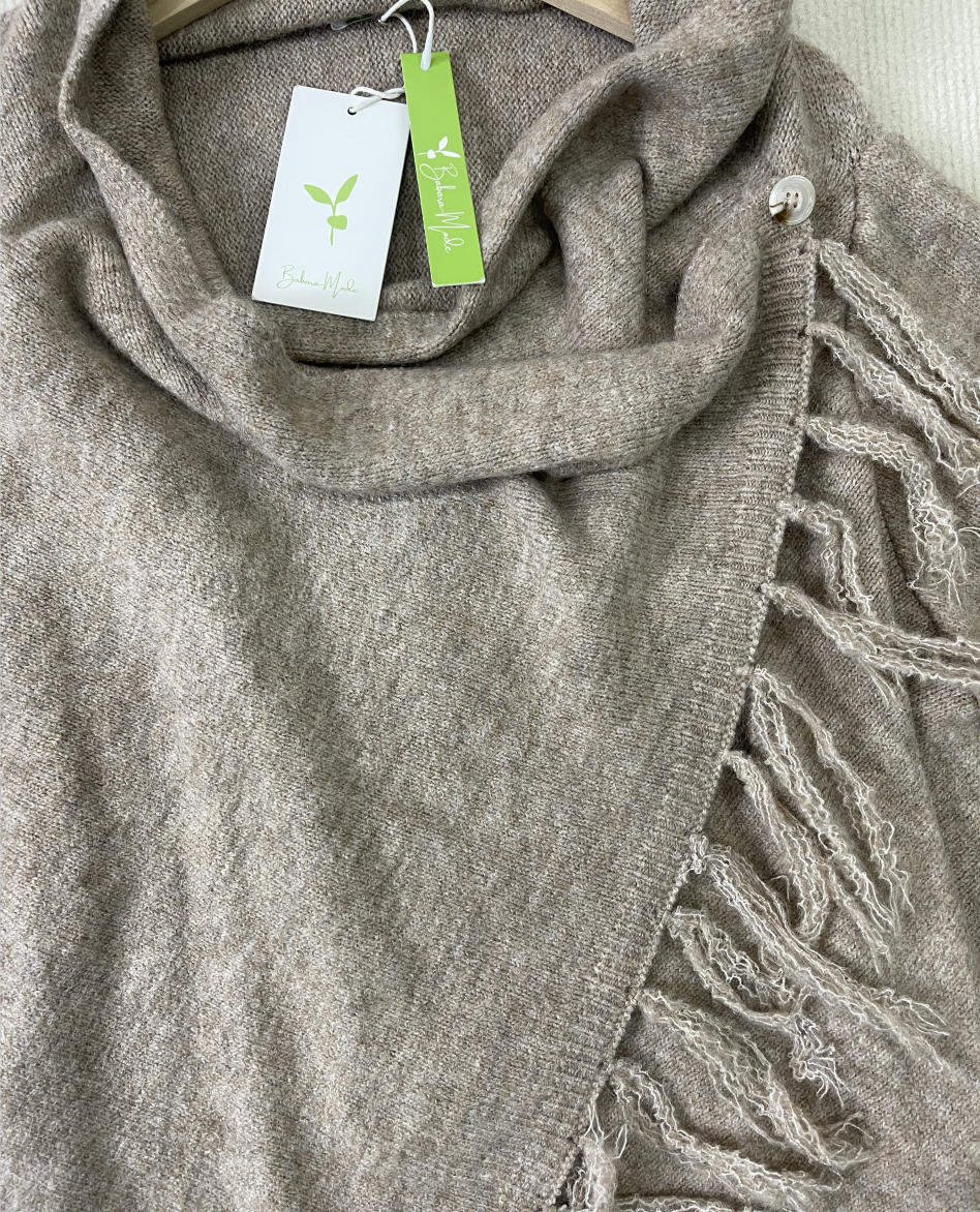 WW | Fringe V-Neck Sweater