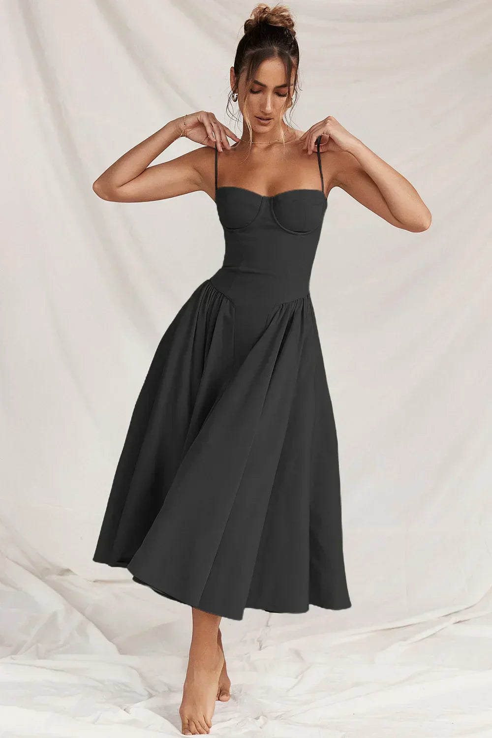 Michaela - Sleeveless Midi Dress