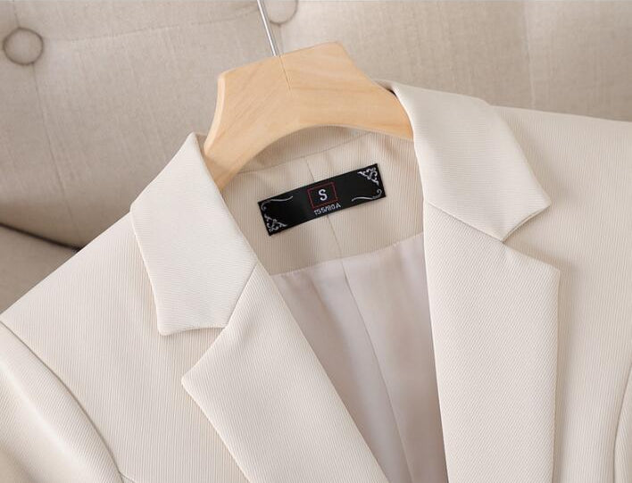 WW | Slim Fit Blazer for the Modern Businesswoman