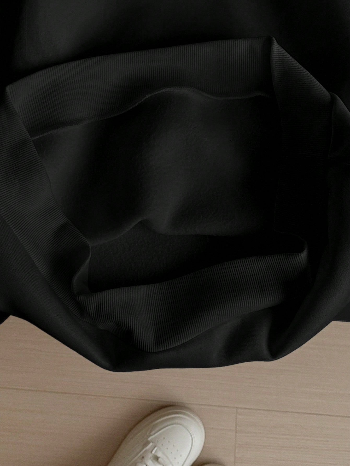 WW | Lässiges Leopard- und Kirschgrafik-Sweatshirt in Schwarz