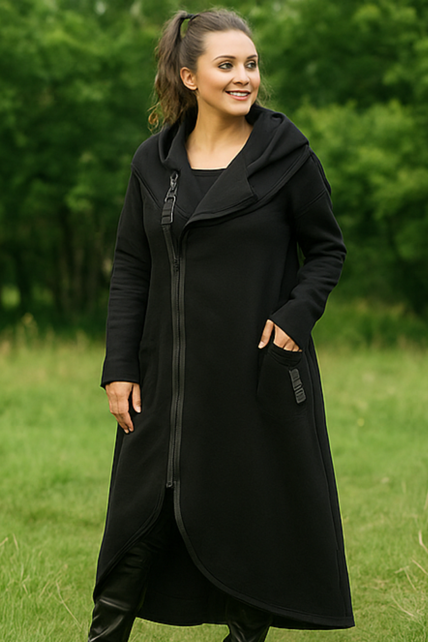 Nana Zip-Up Hoodie - Black