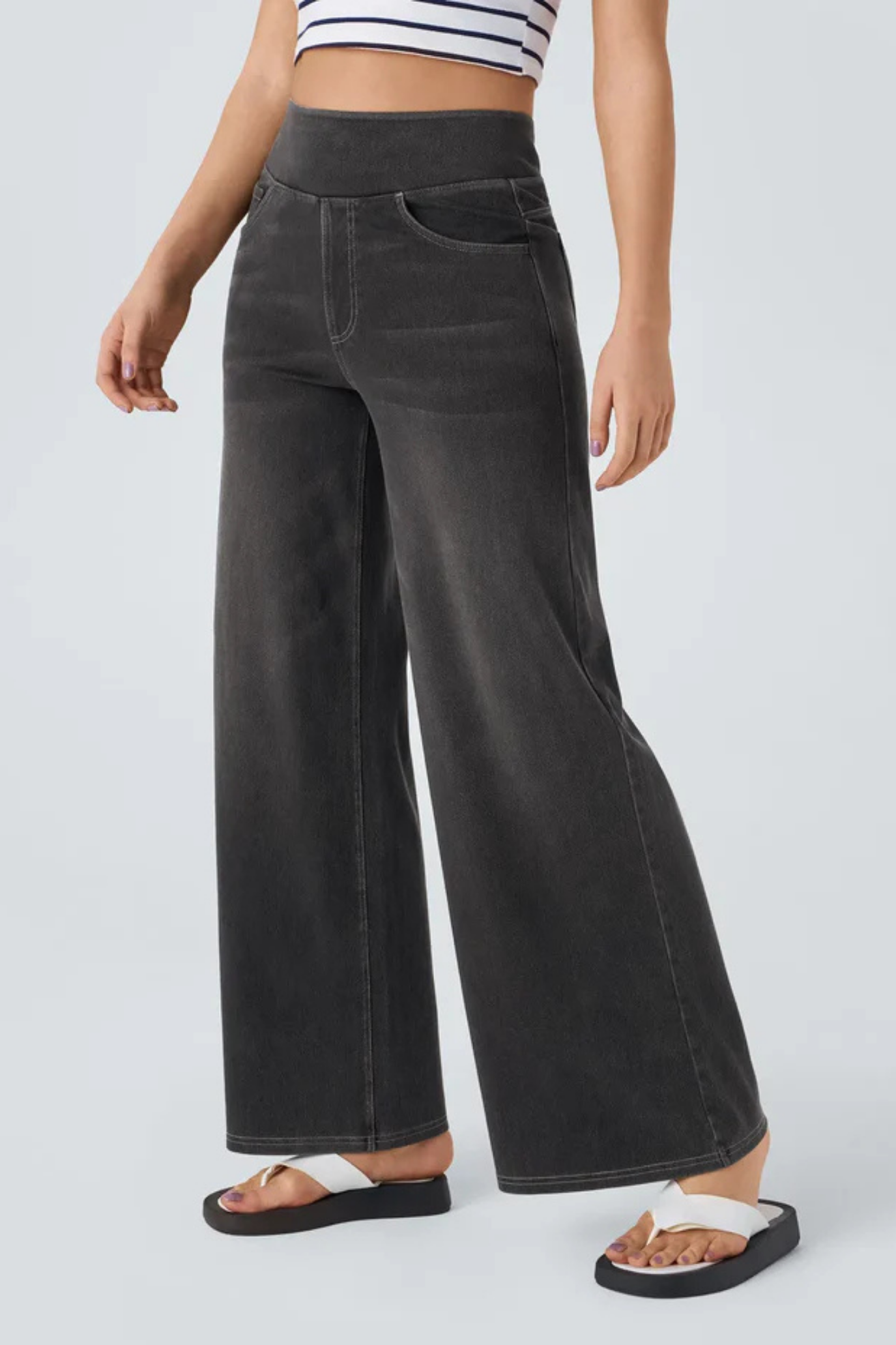 Evanna High-Waisted Trousers - Black