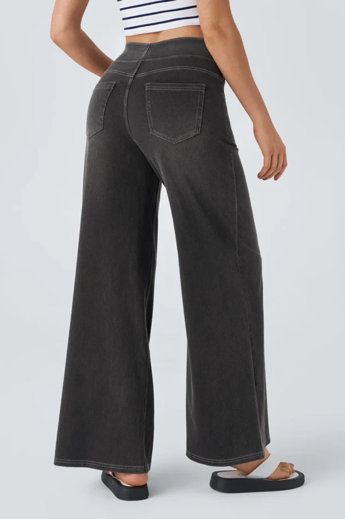 Evanna High-Waisted Trousers - Black