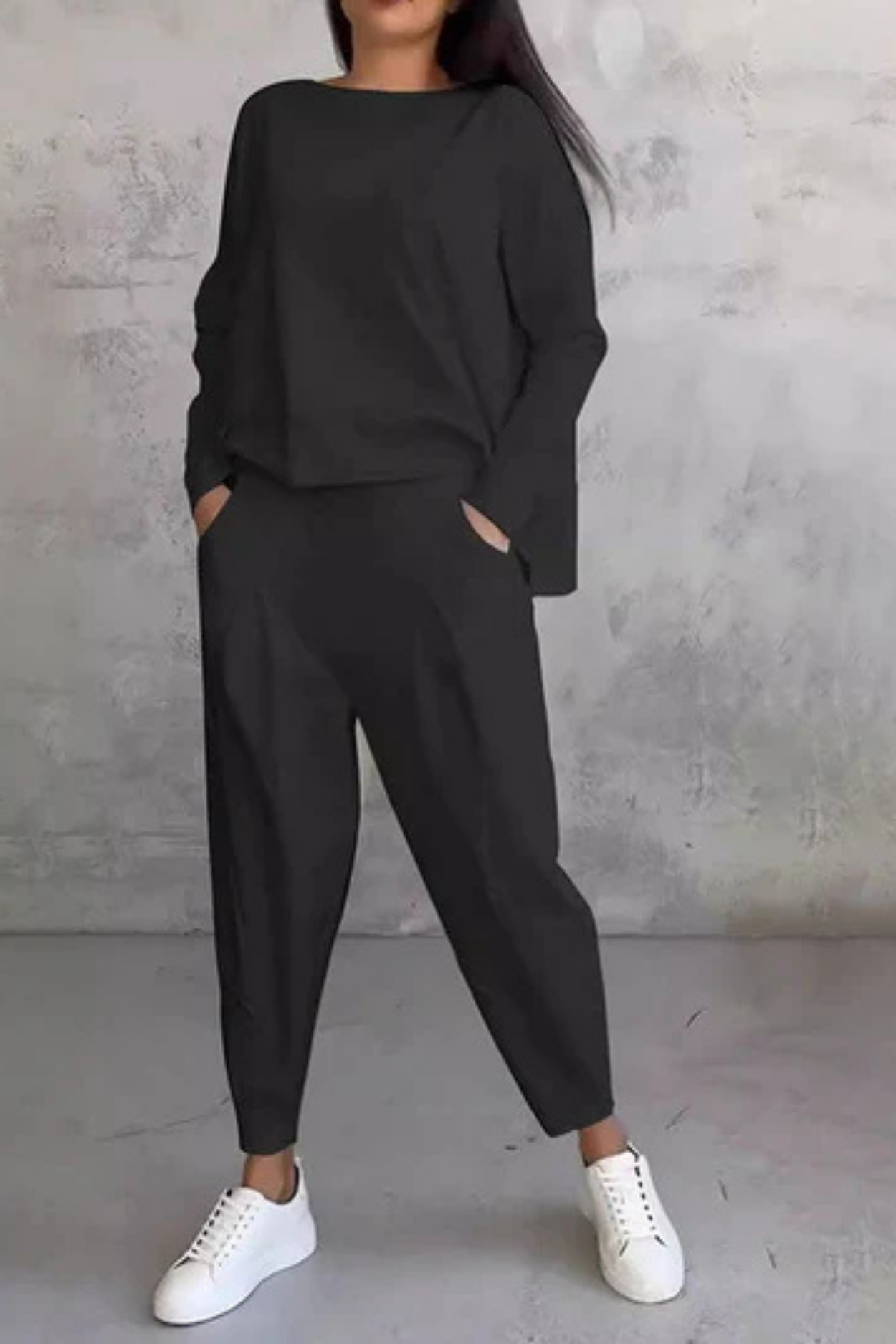 Alie Two-Piece Set with Round Neck & Long Sleeves - Black