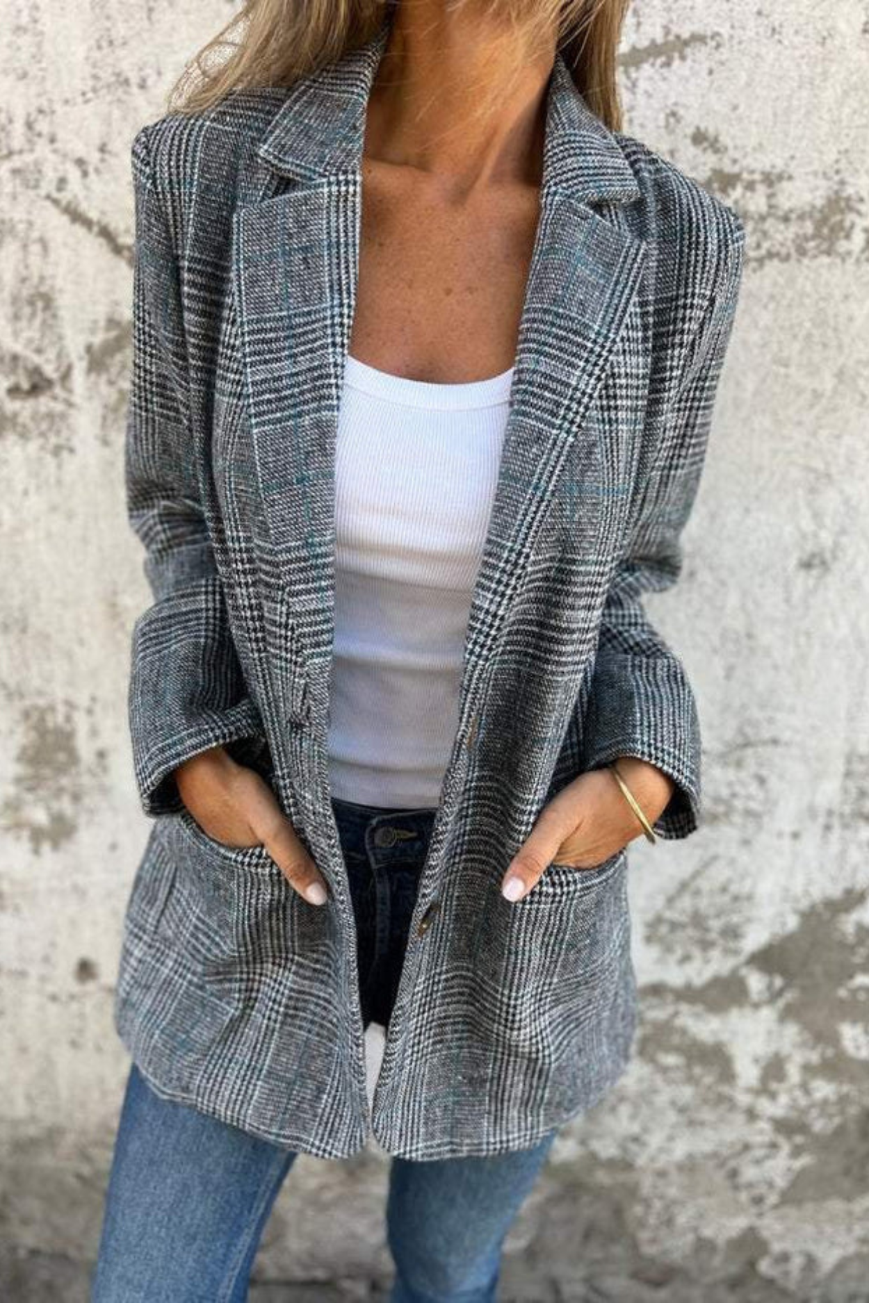 Flora Stylish Jacket - Black