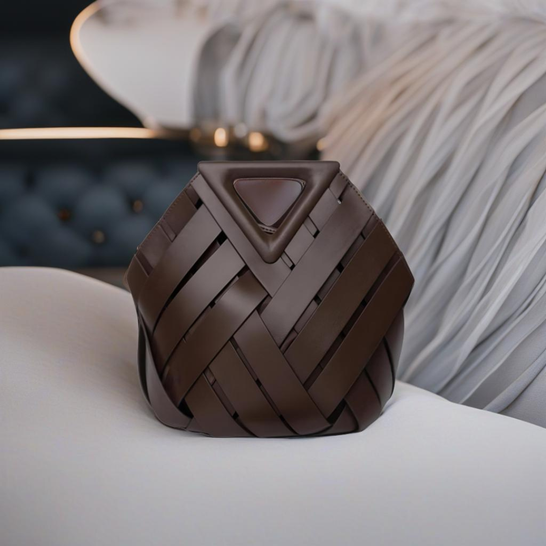 WW | Small handbag with chain