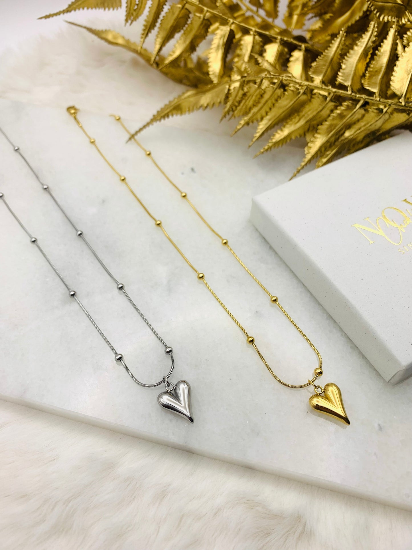 WW | Elegant Heart Pendant Necklaces