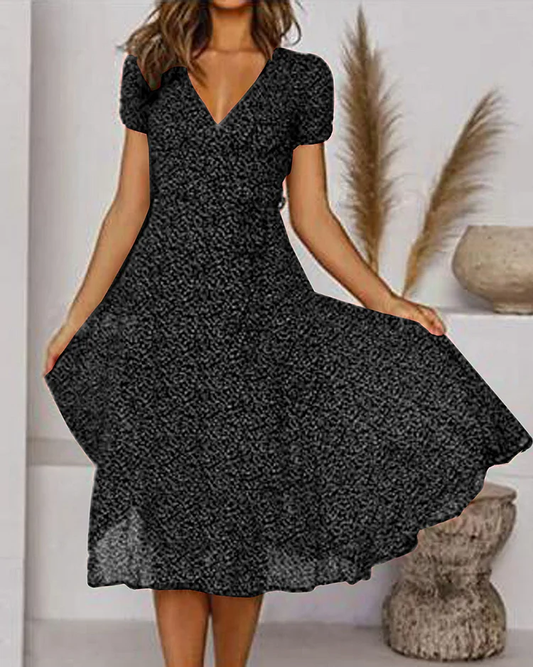 WW | Druckseide Chiffonkleid mit Kurzen Ärmeln und V-Ausschnitt für Damen