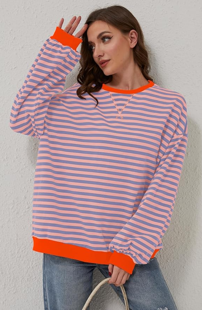 WW | Oversize Pullover mit farbenfrohen Streifen