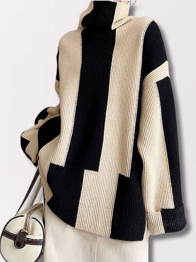 WW | Großer Pullover mit Hohem Kragen und Zweifarbigem Design