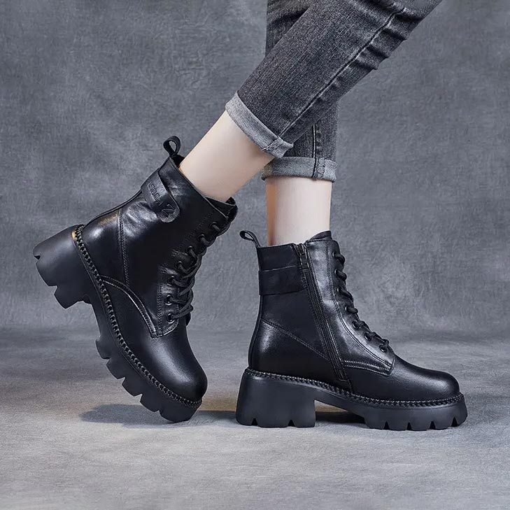 WW | Boots Velyssa