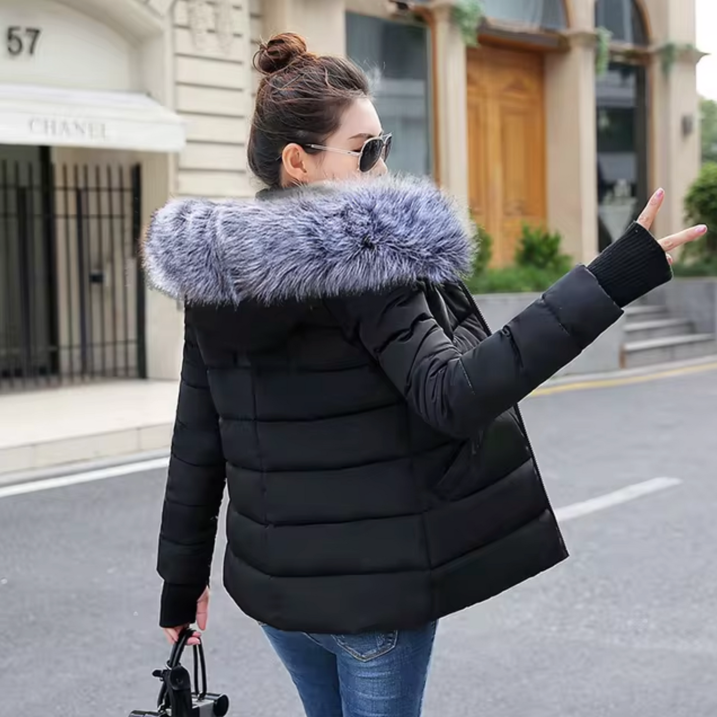 WW | Hooded sweatshirt with fur lining