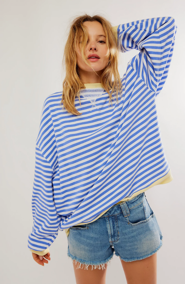 WW | Gestreifter Oversized Pullover Stilvoll, Warm und Verspielt
