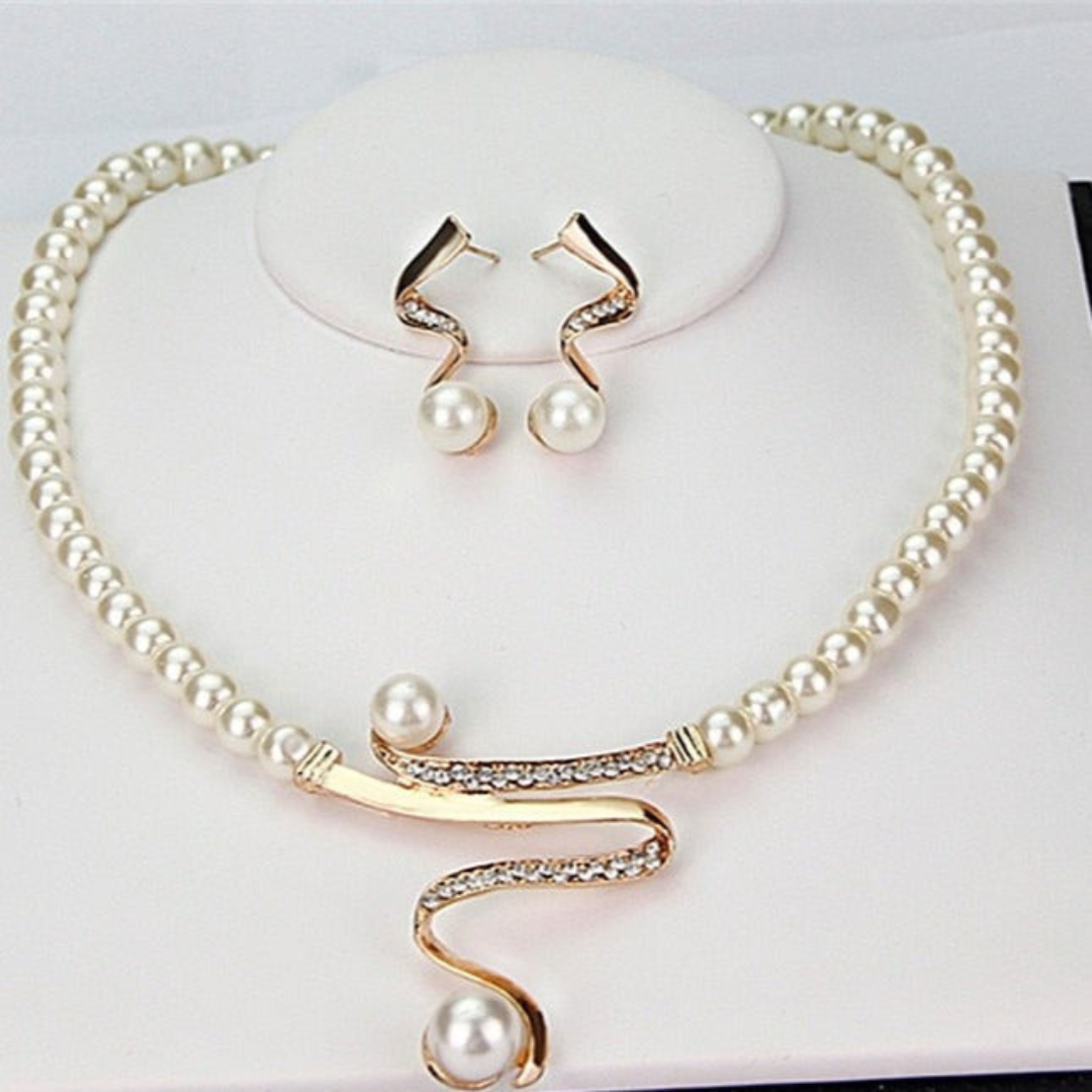 WW | Natural Pearl Necklace + Earring Set Gold