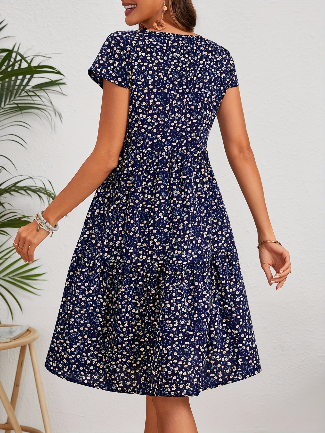 Callista - Floral Print Round Neck Dress