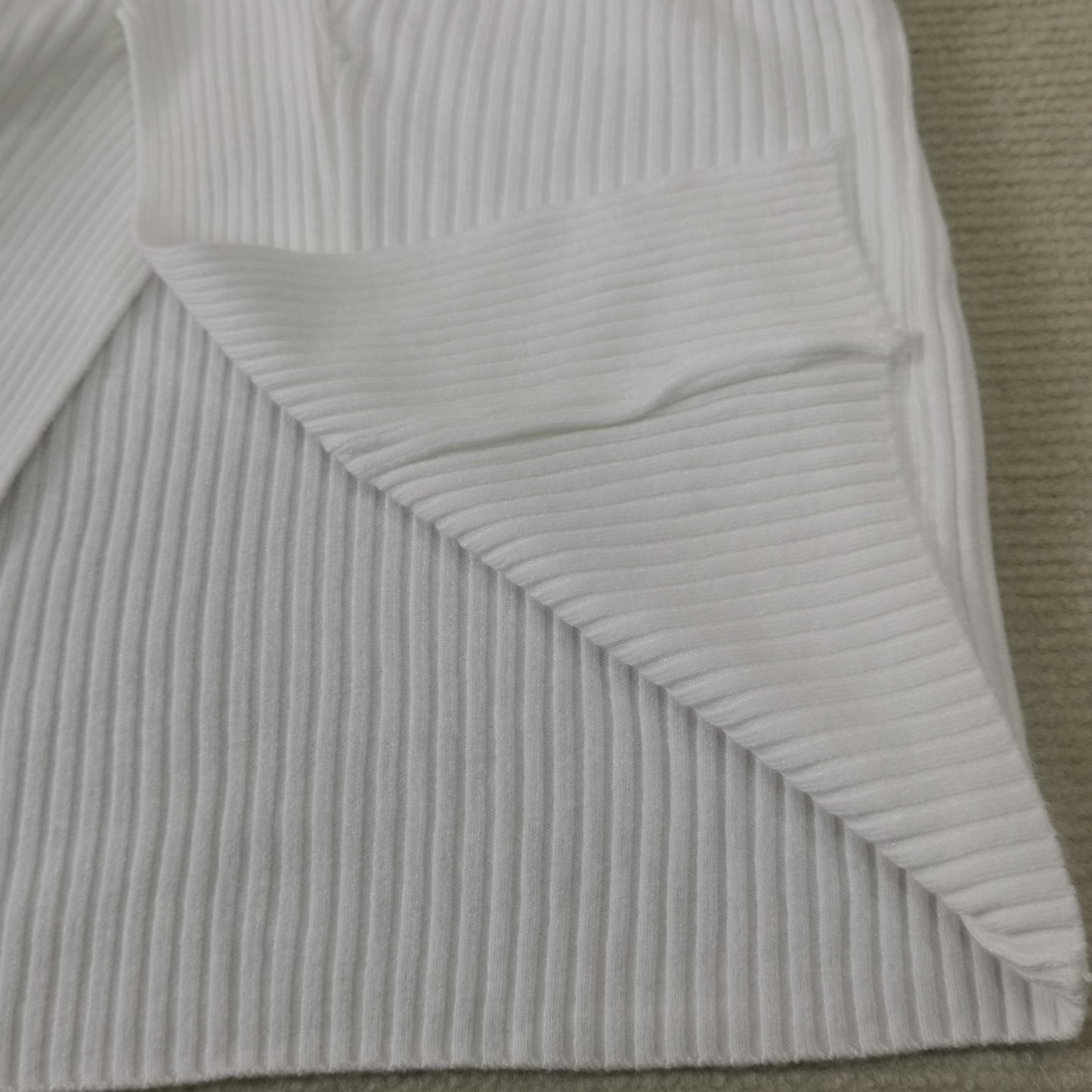 WW | Weißer Pullover Aus Geripptem Material