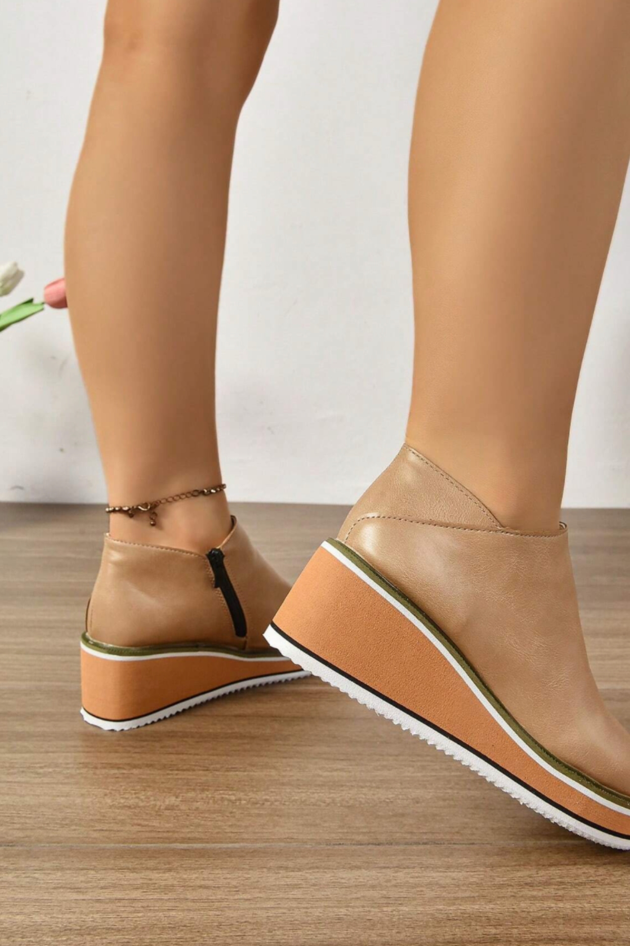 Trinity Boots - Beige